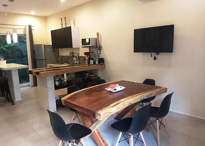 Casa Mtl *