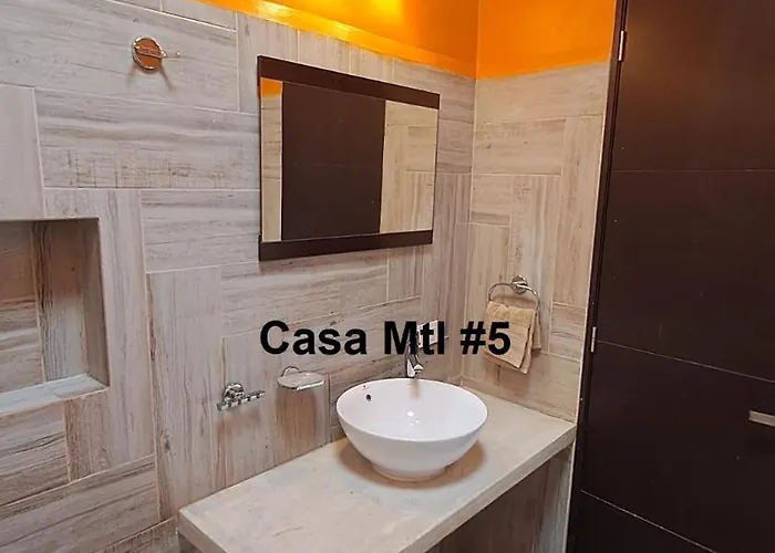 Casa Mtl *